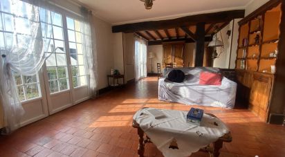 House 6 rooms of 110 m² in Évron (53600)