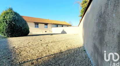 House 5 rooms of 103 m² in Monts-sur-Guesnes (86420)