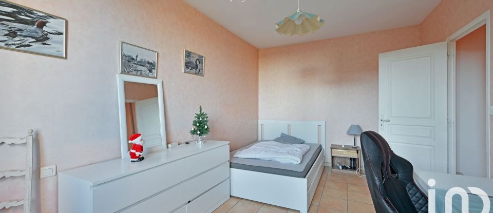 Estate 10 rooms of 407 m² in Saint-Gilles (30800)