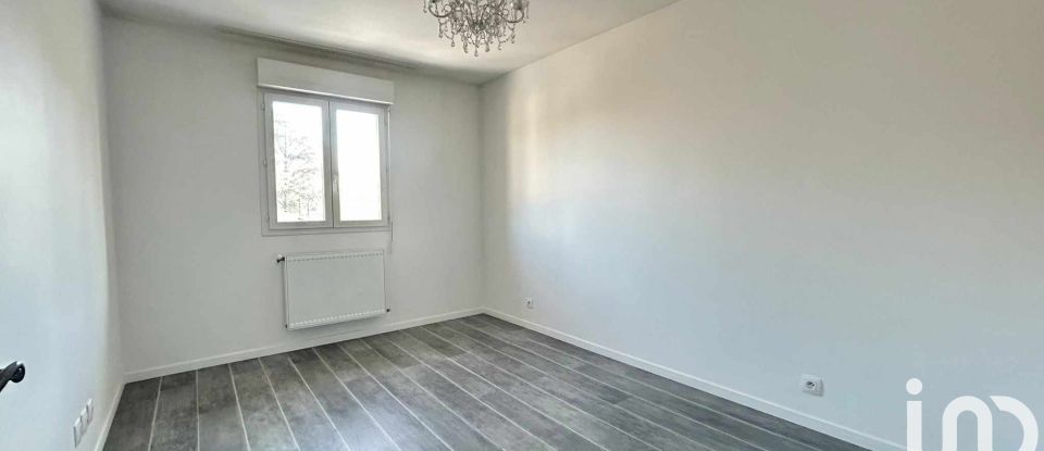 House 4 rooms of 87 m² in Clichy-sous-Bois (93390)