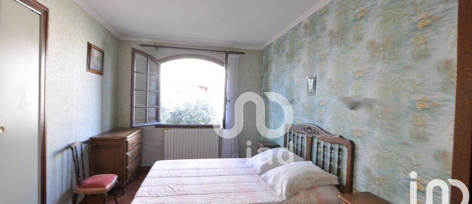 House 7 rooms of 180 m² in Rodilhan (30230)