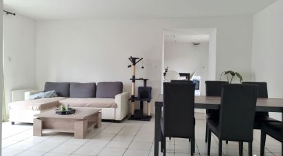 House 4 rooms of 98 m² in Saint-Fulgent (85250)