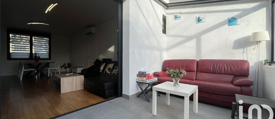 Maison 6 pièces de 140 m² à Paray-Vieille-Poste (91550)