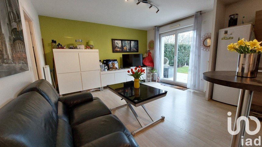 Appartement 2 pièces de 43 m² à Dammarie-les-Lys (77190)