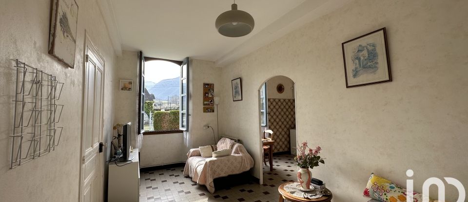 Maison traditionnelle 9 pièces de 159 m² à Lourdes (65100)