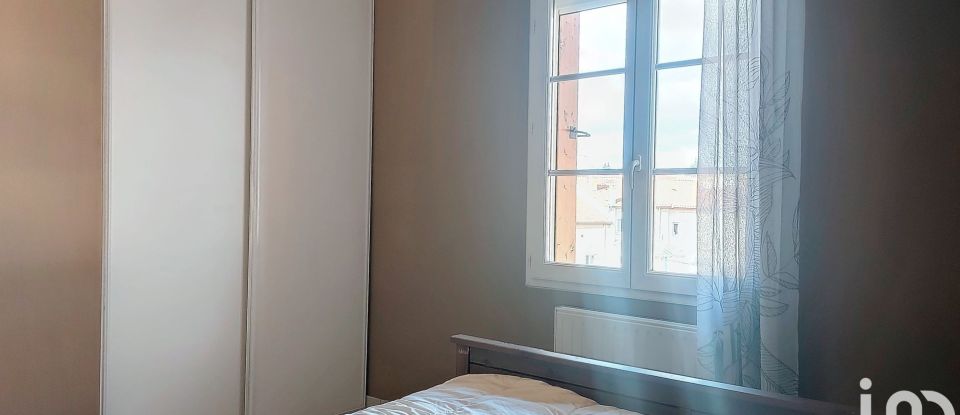 Apartment 4 rooms of 87 m² in Pont-de-Chéruy (38230)