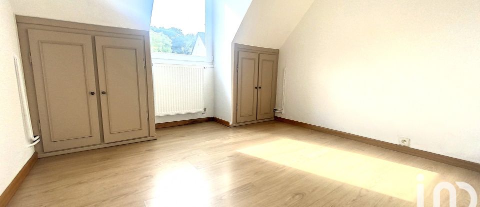 House 8 rooms of 125 m² in Limeil-Brévannes (94450)