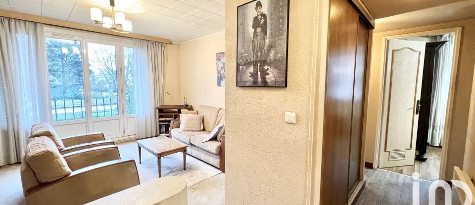 Apartment 3 rooms of 60 m² in Massy (91300)