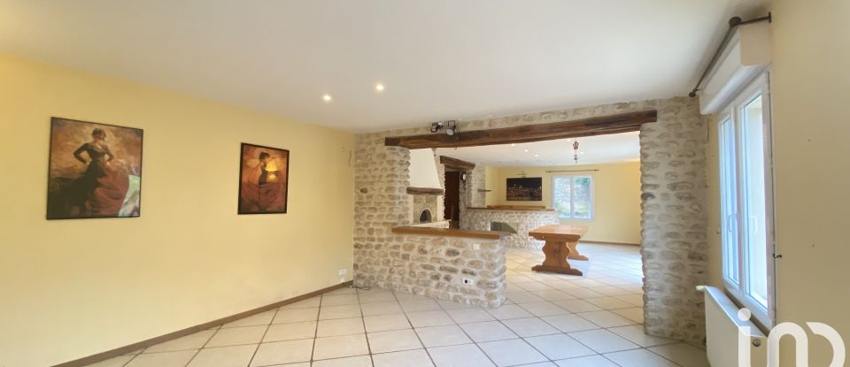 House 6 rooms of 215 m² in Le Malesherbois (45330)