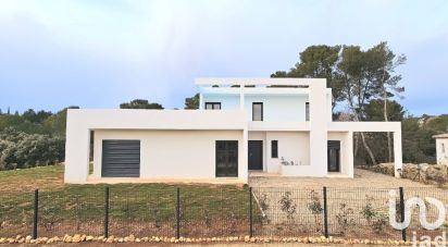 Architect house 5 rooms of 130 m² in Flayosc (83780)
