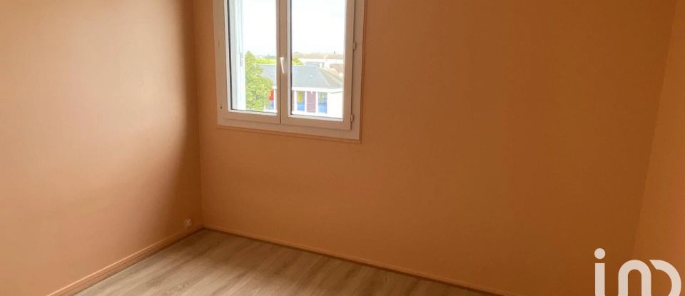 Apartment 3 rooms of 52 m² in Alençon (61000)