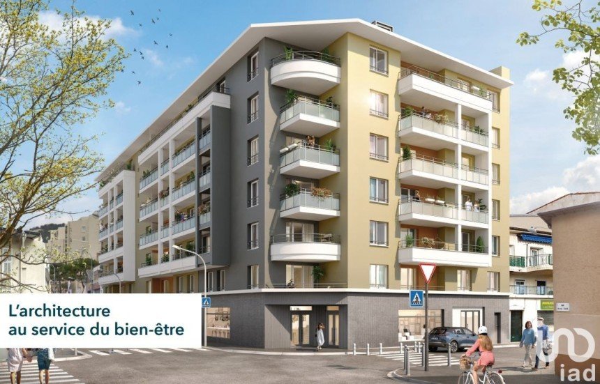 Appartement 2 pièces de 43 m² à Nice (06300)