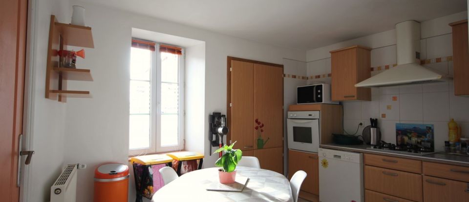 Apartment 4 rooms of 130 m² in Plauzat (63730)