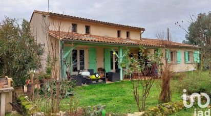 Traditional house 6 rooms of 164 m² in Saint-Seurin-de-Prats (24230)