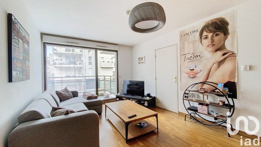 Apartment 2 rooms of 46 m² in Massy (91300)