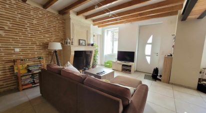 Maison 5 pièces de 145 m² à Saint-Yzan-de-Soudiac (33920)