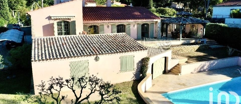 House 7 rooms of 270 m² in Sanary-sur-Mer (83110)