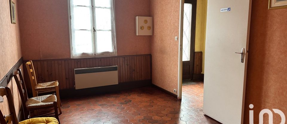 House 5 rooms of 100 m² in Vennecy (45760)