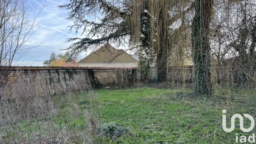 Land of 289 m² in Saint-Fargeau-Ponthierry (77310)