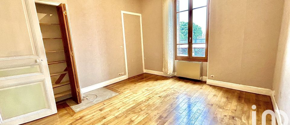 Appartement 3 pièces de 55 m² à Montereau-Fault-Yonne (77130)