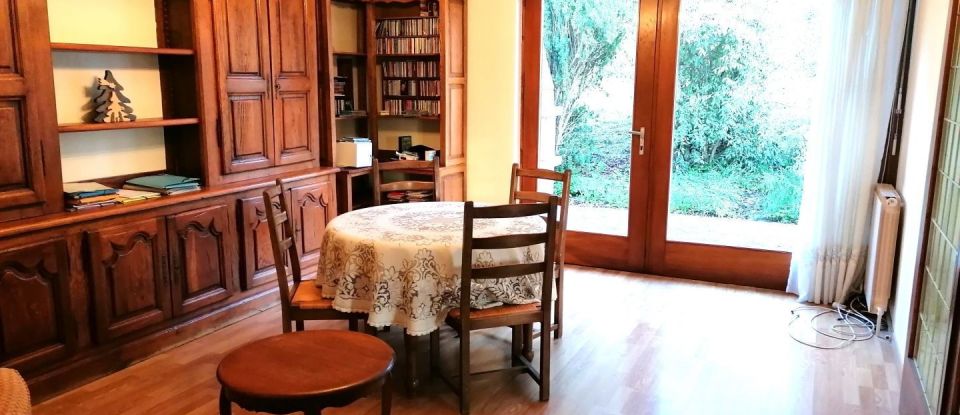 House 12 rooms of 247 m² in Doulaincourt-Saucourt (52270)