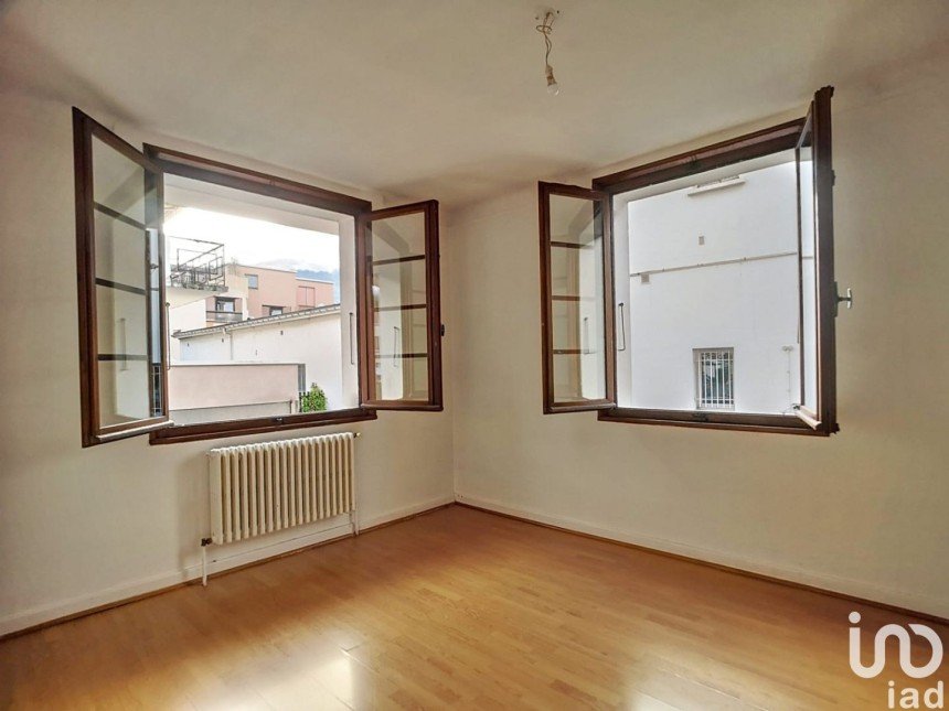Apartment 4 rooms of 89 m² in Cluses (74300)