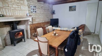 Country house 3 rooms of 77 m² in Melleran (79190)