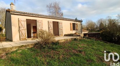 Traditional house 7 rooms of 153 m² in Sainte-Eanne (79800)