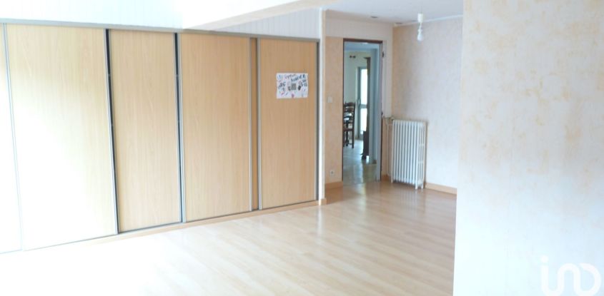 Maison 5 pièces de 185 m² à Lézignan (65100)