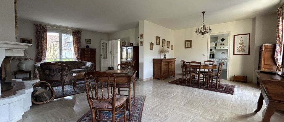 House 6 rooms of 146 m² in Villemoisson-sur-Orge (91360)
