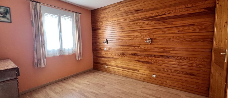 House 4 rooms of 90 m² in Aureilhan (65800)