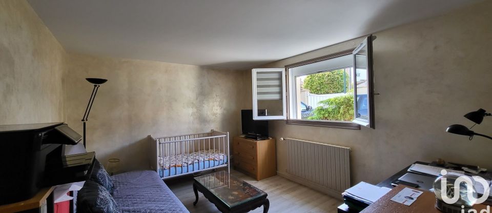 House 5 rooms of 125 m² in Noisy-le-Grand (93160)
