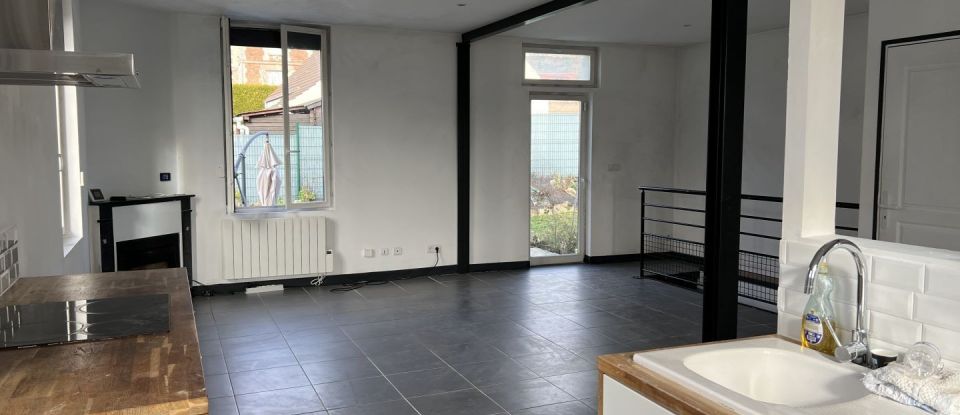 House 5 rooms of 123 m² in Béthisy-Saint-Pierre (60320)