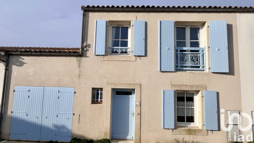House 5 rooms of 115 m² in Saint-Martin-de-Ré (17410)