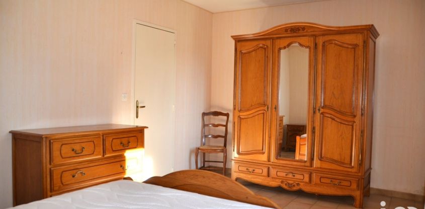 House 4 rooms of 87 m² in Saint-Maximin-la-Sainte-Baume (83470)