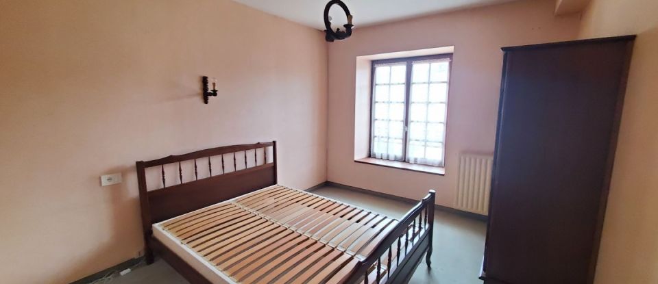 House 12 rooms of 450 m² in La Châtaigneraie (85120)