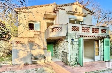 House 5 rooms of 118 m² in Fréjus (83600)