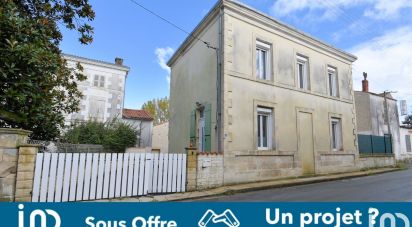 Town house 4 rooms of 95 m² in Marsais (17700)