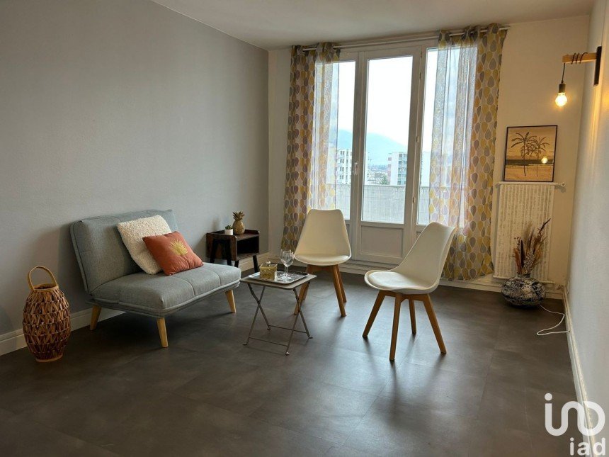 Apartment 4 rooms of 67 m² in Le Pont-de-Claix (38800)