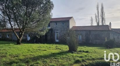 Country house 8 rooms of 220 m² in Apremont (85220)