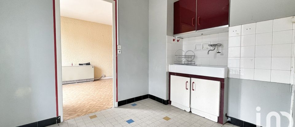 Appartement 2 pièces de 45 m² à Le Cheylard (07160)