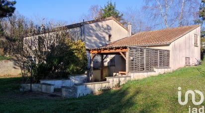 Traditional house 7 rooms of 153 m² in Sainte-Eanne (79800)