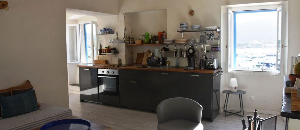 Apartment 3 rooms of 80 m² in Saint-Florent (20217)
