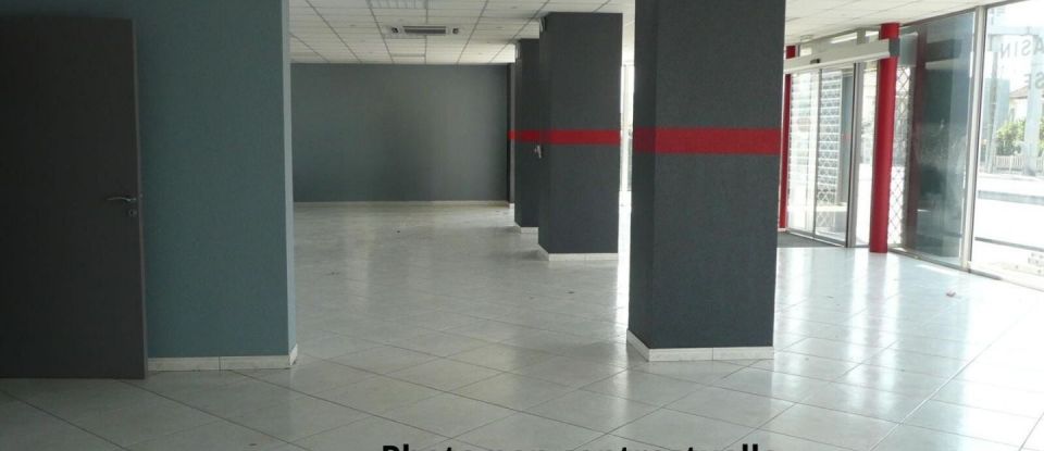 Commercial walls of 350 m² in Meaux (77100)