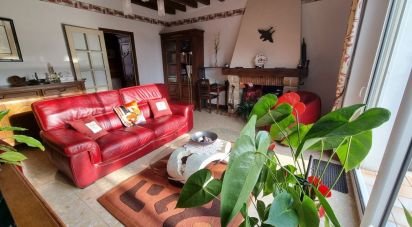 House 5 rooms of 138 m² in Pezou (41100)
