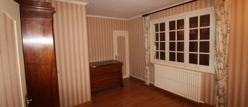 House 8 rooms of 143 m² in Intville-la-Guétard (45300)