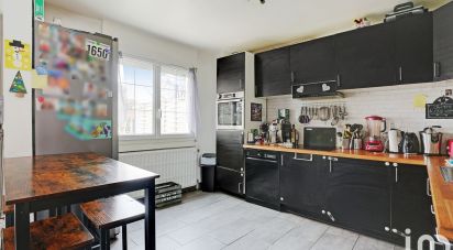 House 4 rooms of 74 m² in Chilly-Mazarin (91380)