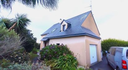 House 6 rooms of 122 m² in Saint-Quay-Perros (22700)