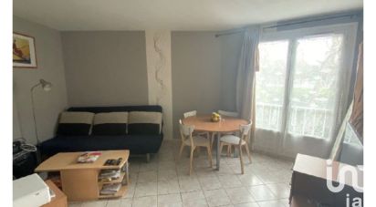 Apartment 3 rooms of 52 m² in Chelles (77500)