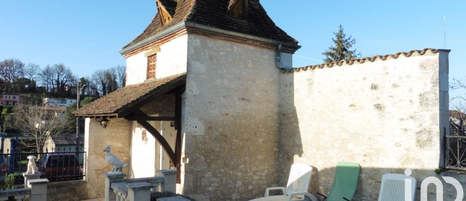 Maison de village 9 pièces de 280 m² à Sigoulès (24240)